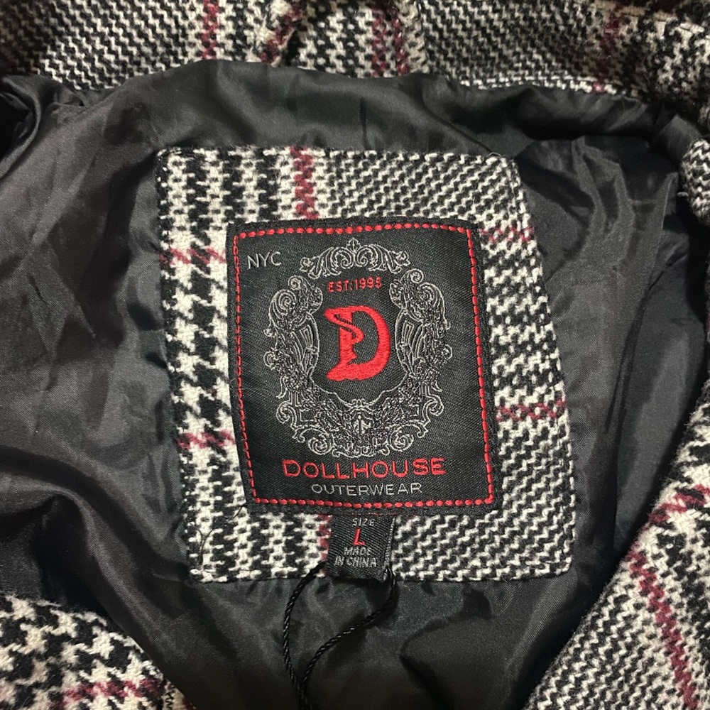 Dollhouse Outerwear/ Black, Red and White